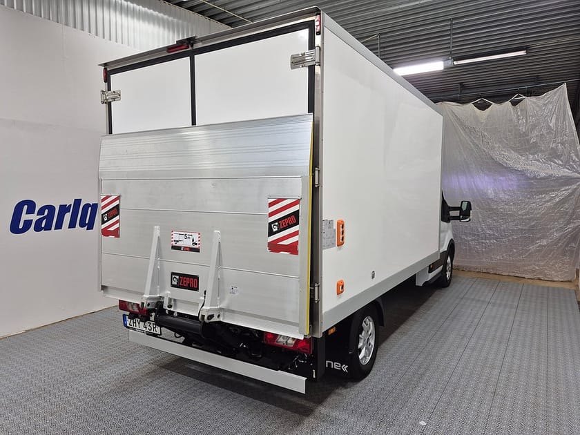 Bild 4 av Ford Transit 350 Chassi Cab PÅBYGGT SKÅP MED LIFT OCH KYLA TDCI 130HK Aut