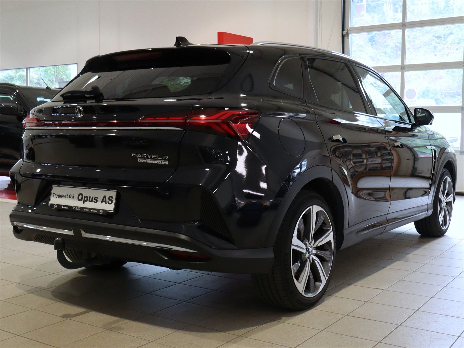 MG Marvel R Performance Automatisk, 288hk, 2024