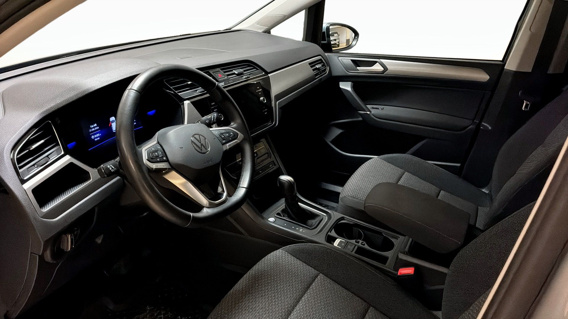 Volkswagen Touran 2024, kuva 7/10