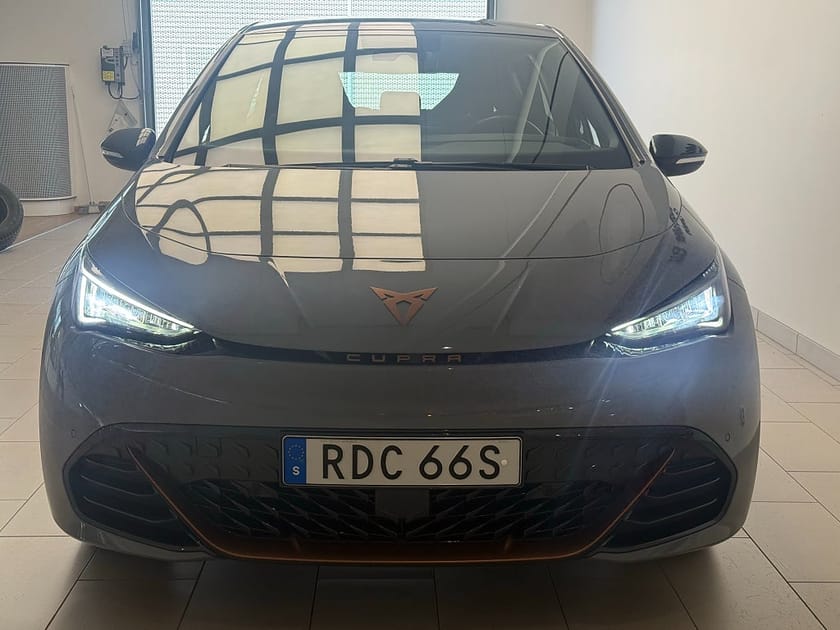 Bild 3 av CUPRA Born 58 204HK Rattvärme I Apple-carplay