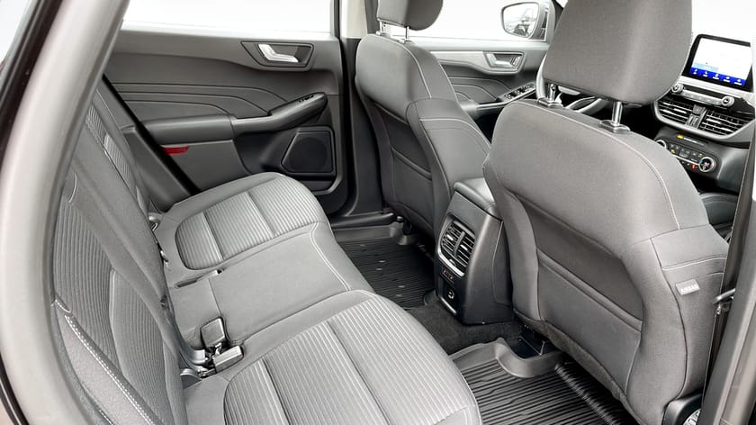 Bild 5 av Ford Kuga Plug-In Hybrid Titanium 2,5 225Hk