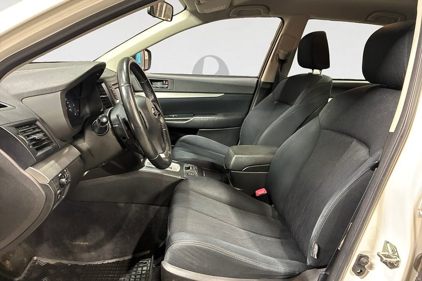 Bild 3 av Subaru Outback 2.0 150 HK AUT 4WD BUSINESS DRAG M&K B-KAMERA NYSERV