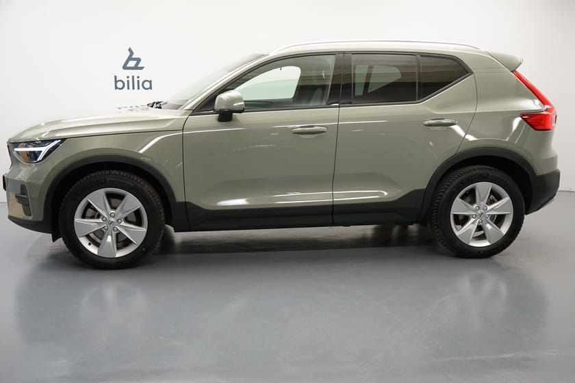 Bild 2 av Volvo XC40 B4 FWD Bensin Core SE II, Navigation, Baklucka elmanövrerad