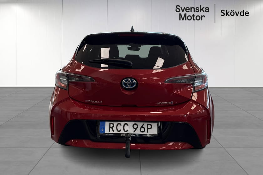 Bild 5 av Toyota Corolla Hybrid e-CVT 122 hk Style Bi-tone | Dragkrok | Vinterhjul