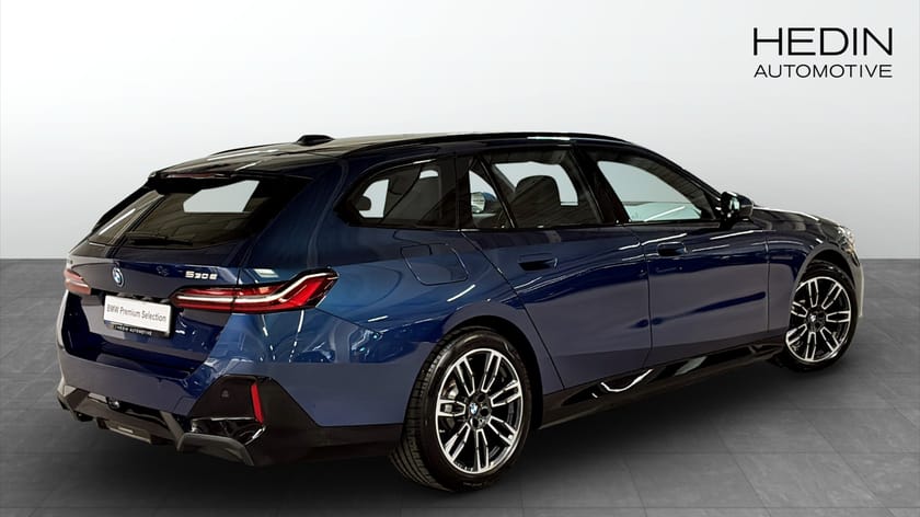 Bild 2 av BMW 530e xDrive Touring M Sport H&K DAP Comfort Access Drag