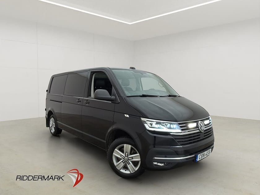Bild 1 av Volkswagen Transporter Kombi 4M Värm Drag Diff CARPLAY Moms