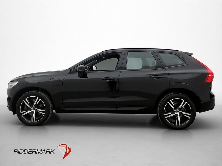 Bild 4 av Volvo XC60 T6 340hk AWD R-Design Pano Värmare Kamera Drag