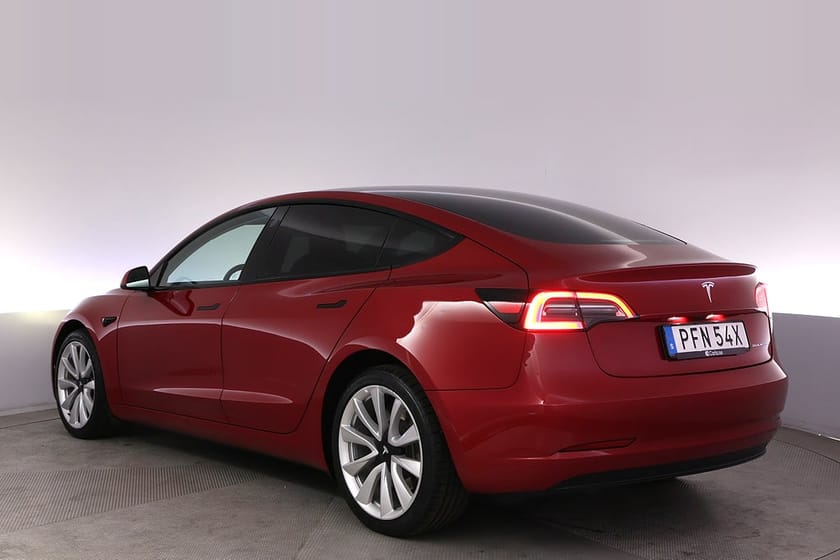 Bild 4 av Tesla Model 3 Long Range AWD Refresh Autopilot Panorama