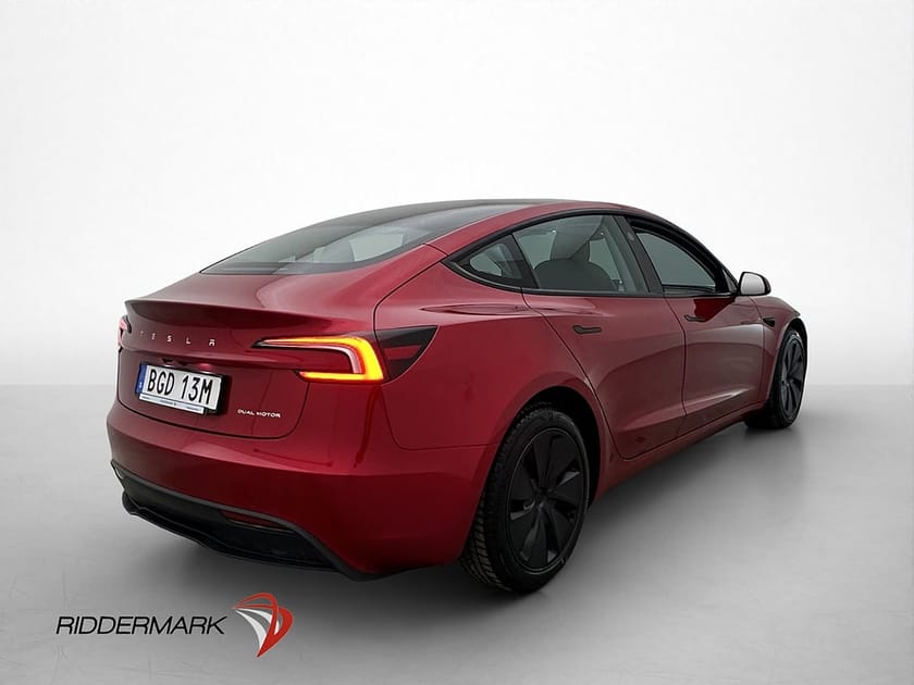 Bild 5 av Tesla Model 3 Long Range AWD Panoramaglastak Svensksåld