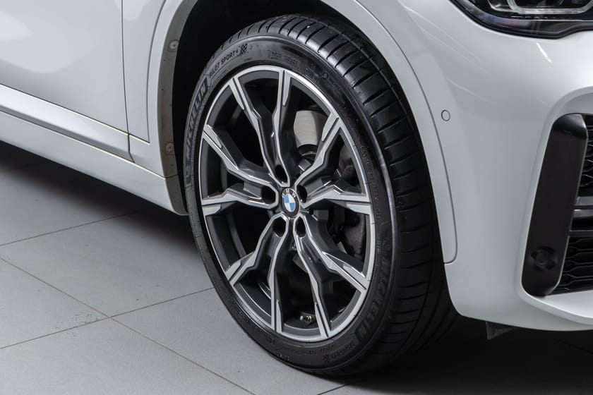 Bilde 3 av BMW X1 xDrive20i XDrive-Tilhengerfeste-Skinn-Glasstak