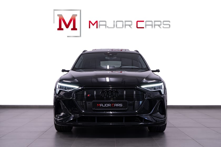 Bild 2 av Audi e-tron 55 quattro Q S-Line Pano B&O 360° VirtuellaSpeglar Svart Optik