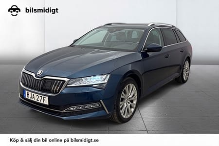 Škoda Superb iV Kombi 1.4 Business Style Drag Kamera Värmare Keyless 218hk