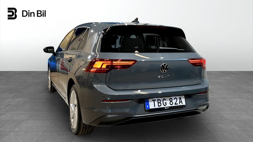 Bild 3 av Volkswagen Golf eTSI150 DSG Edition Komfort Backkamera Keyless