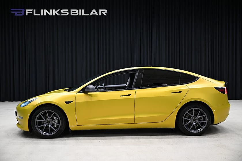 Bild 2 av Tesla Model 3 Long Range AWD Kamera Dragkrok