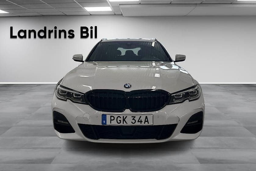 Bild 2 av BMW 330e xDrive Touring MHEV M Sport Drag