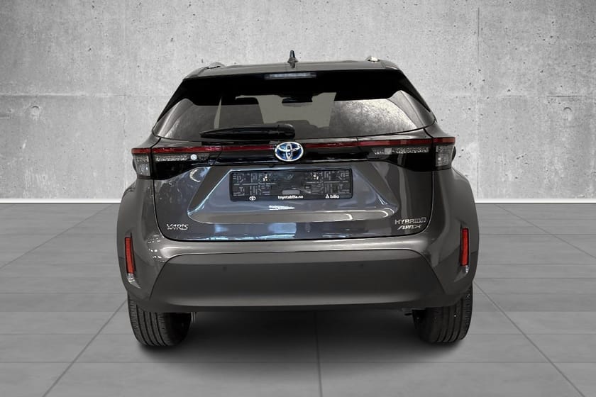 Bilde 4 av Toyota Yaris Cross Hybrid AWD-i Active Tech/4x4/kompl.service/1 eier/