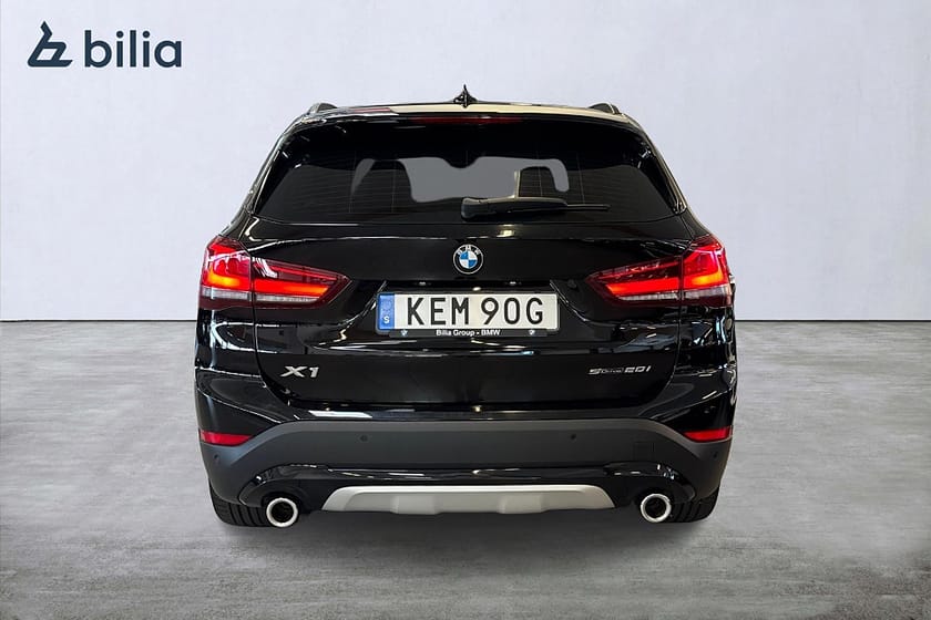 Bild 4 av BMW X1 sDrive20i xLine | Head-up display | Navigation Plus