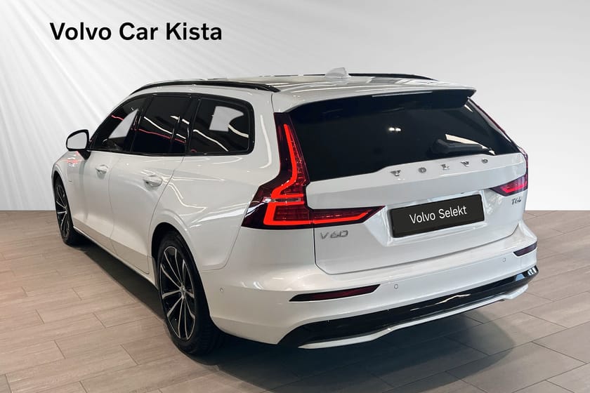 Bild 4 av Volvo V60 T6 Plus Dark Edition Läder Drag 360Kamera