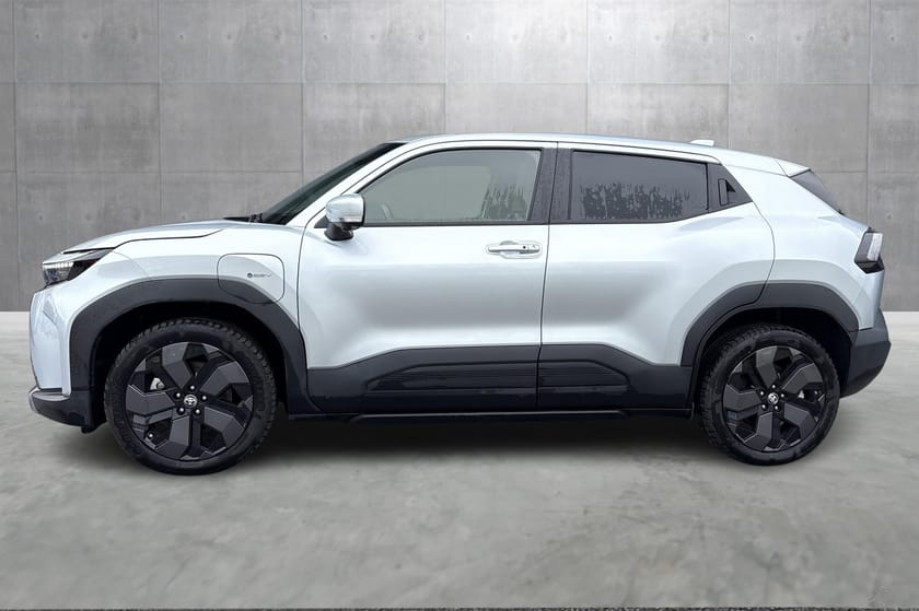 Bilde 2 av Toyota Urban Cruiser SUV 61 kWh AWD I Executive I