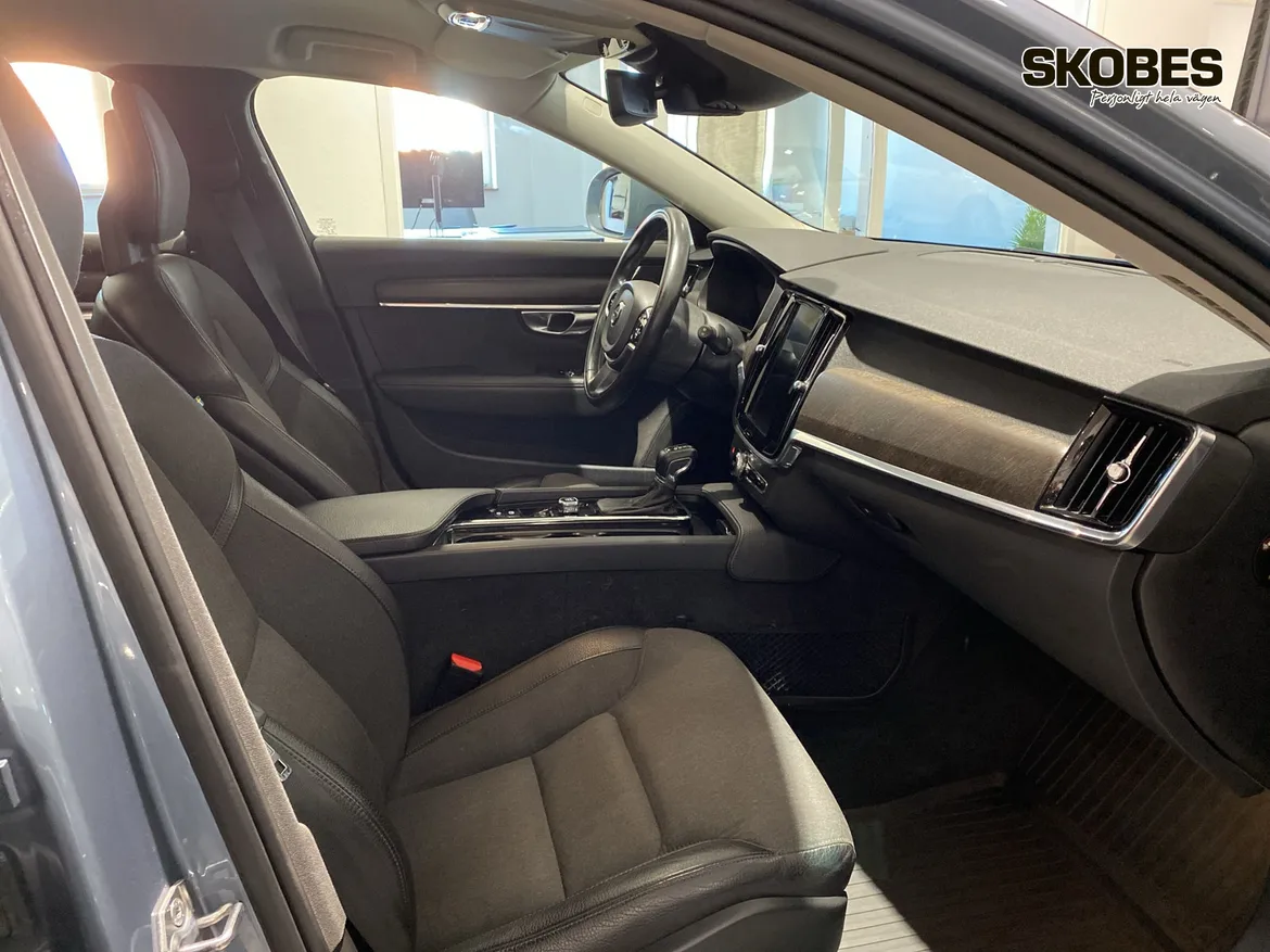Volvo V90 Cross Country