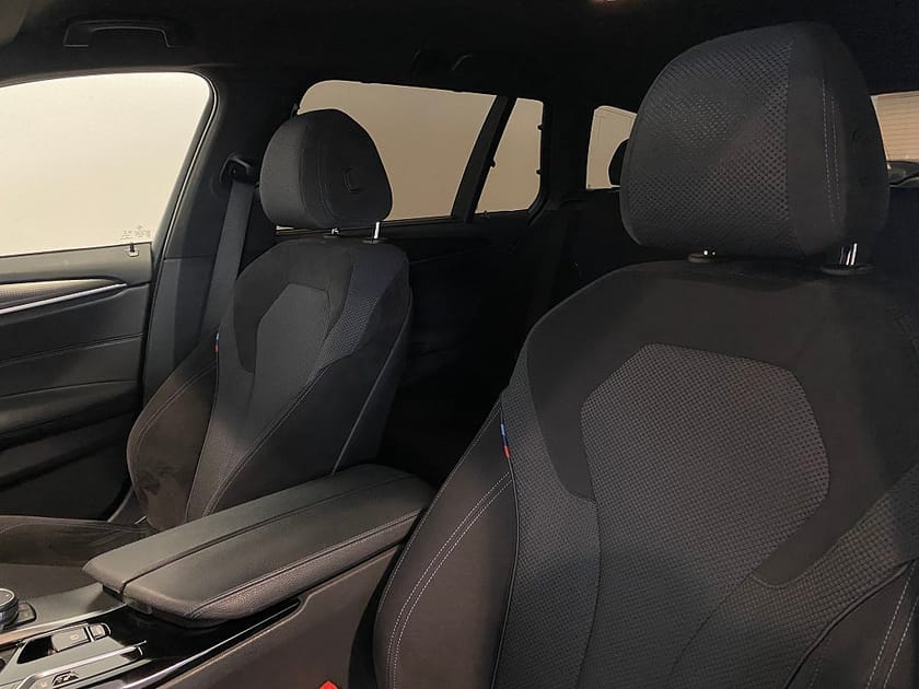Bild 4 av BMW 530e Touring M-Sportpaket Parkeringsassistent Drag
