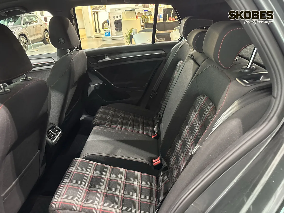 Volkswagen Golf  GTI Performance