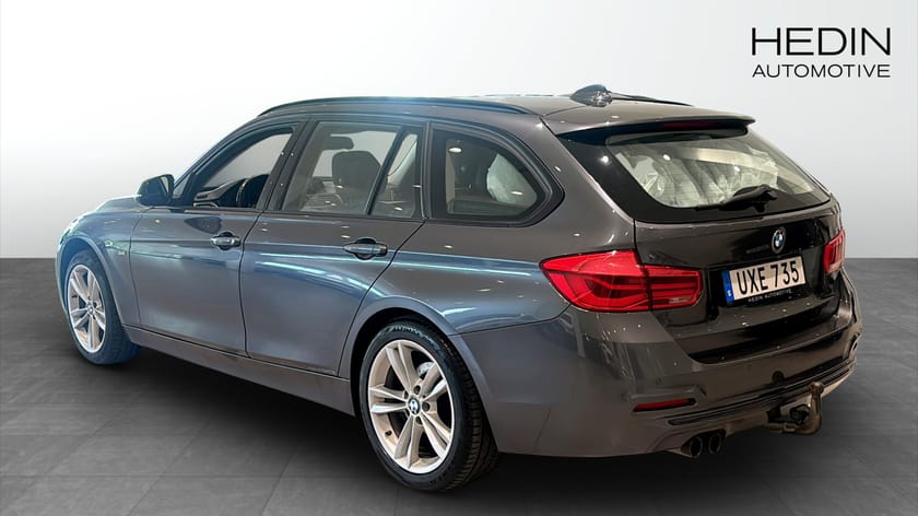 Bild 2 av BMW 320d xDrive Touring 190HK DRAG PANO