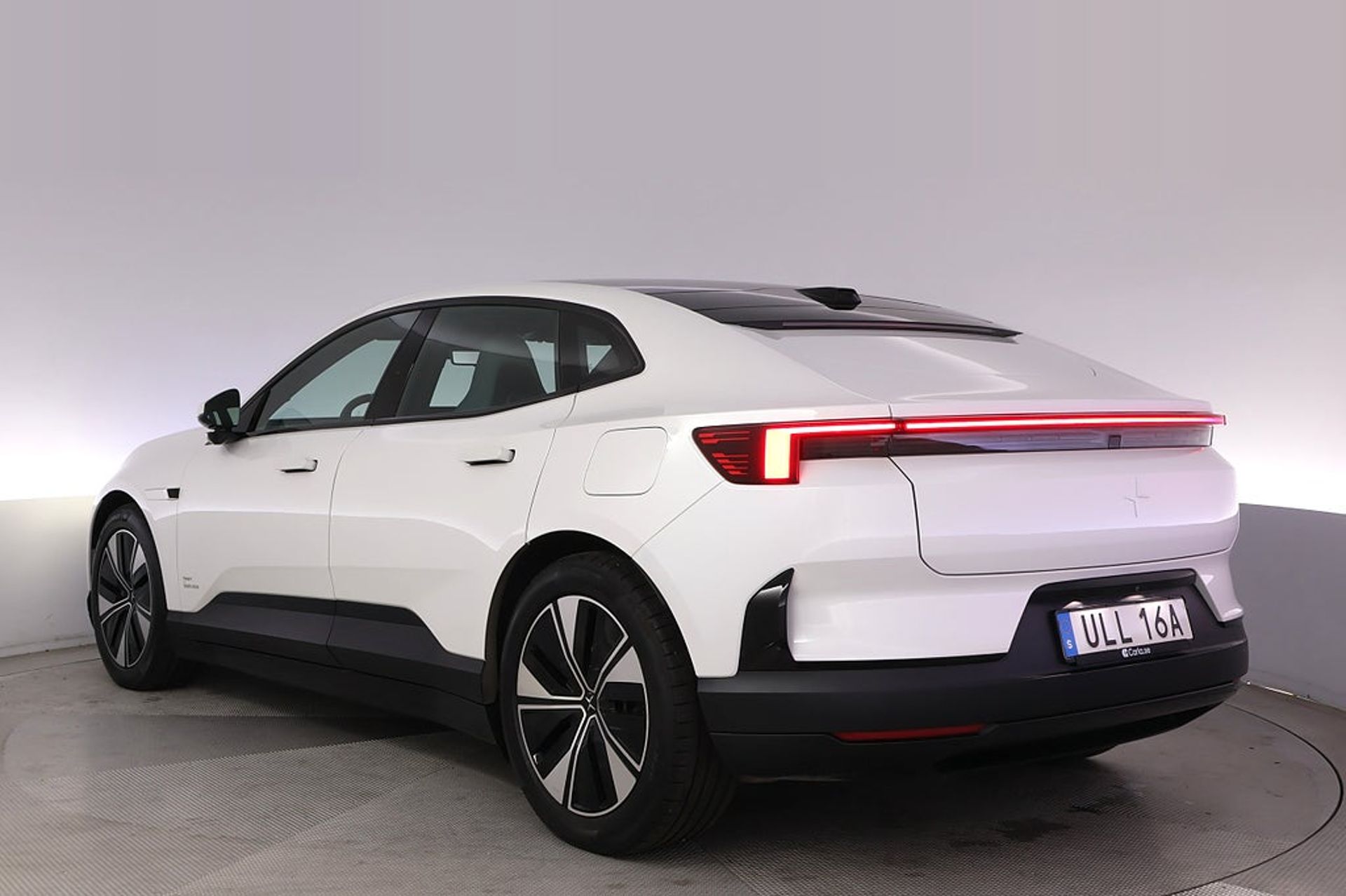 Polestar 4 2025, kuva 4/10