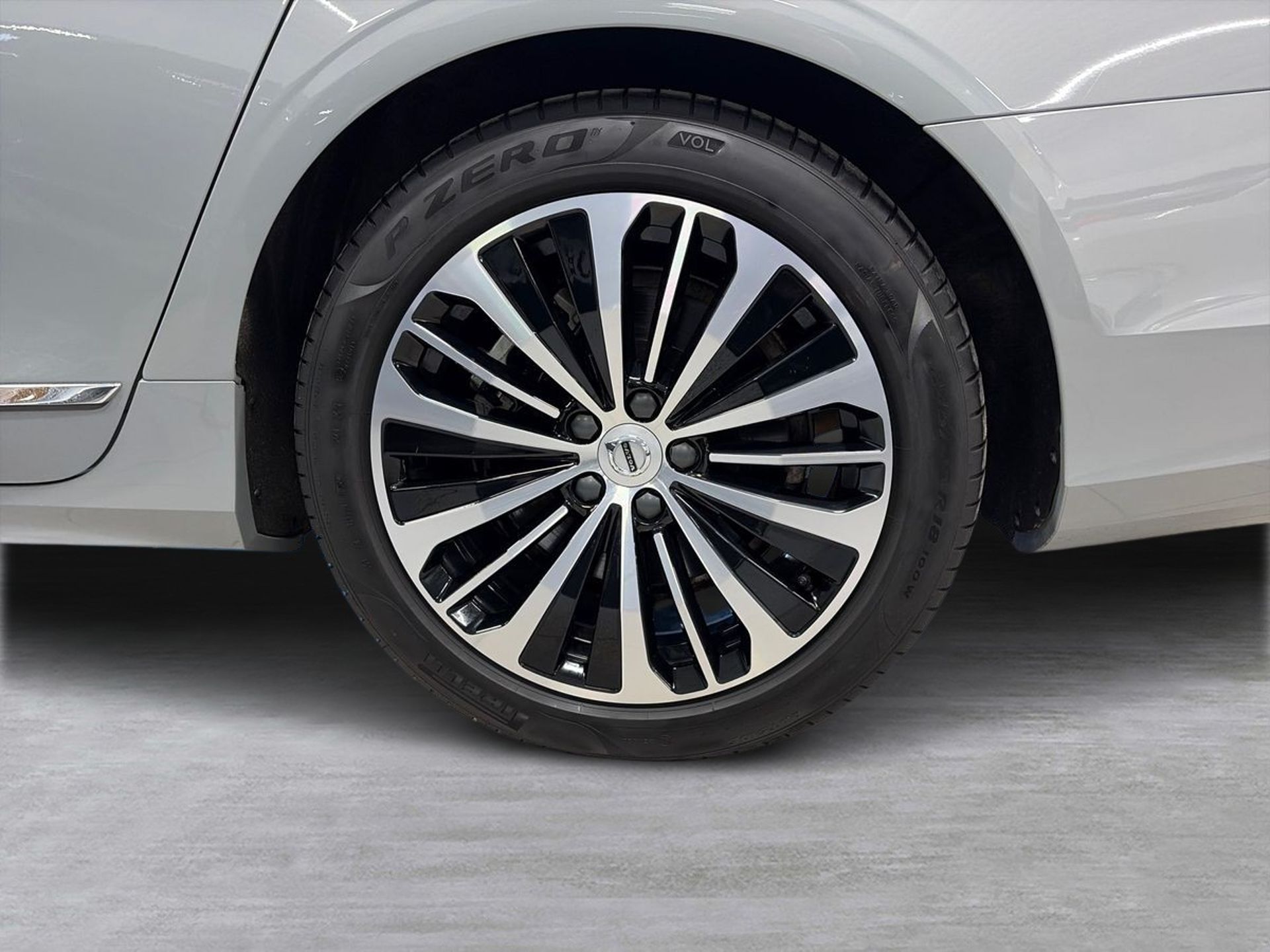 Volvo V90 T6 Core Edition II OUTLET 2025, bild 3/26