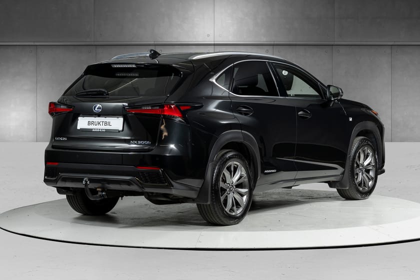 Bilde 4 av Lexus NX 300h AWD 2.5l 197hk aut. Hybrid | Skinn | Hengerfeste +++