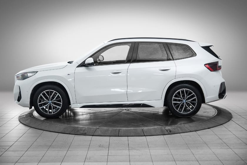Bilde 2 av BMW iX1 xDrive30