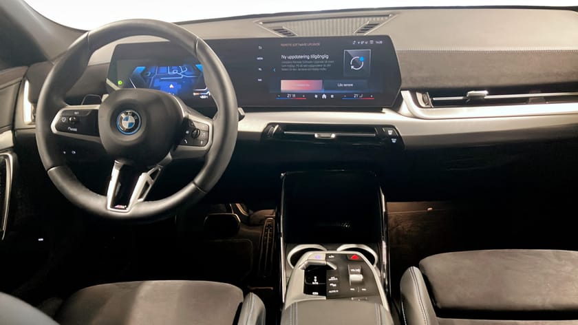 Bild 4 av BMW iX2 xDrive30 xDrive 30  M-SPORT DRAGKROK PARK-ASSIST BACKKAMERA