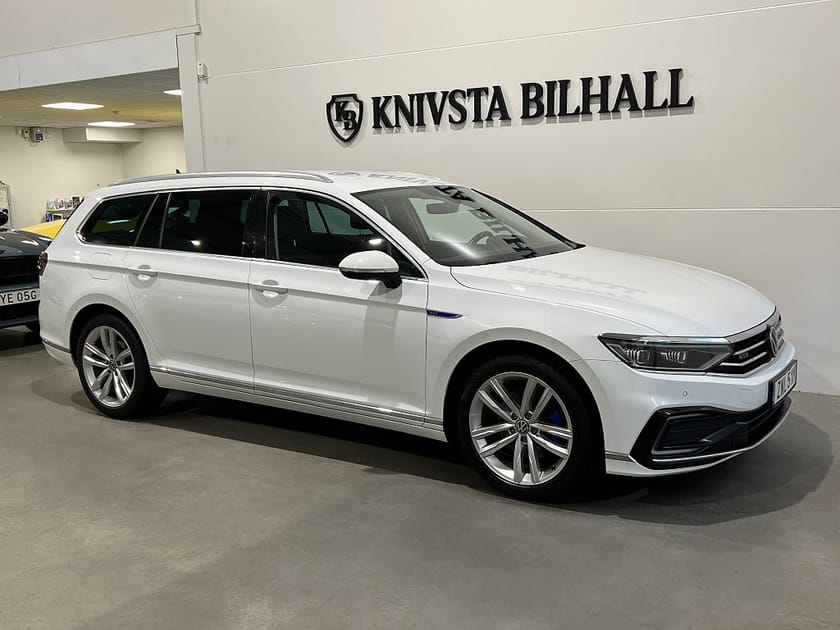 Bild 3 av Volkswagen Passat Sportscombi GTE 1.4 TSI Executive Cockpit Drag 218hk