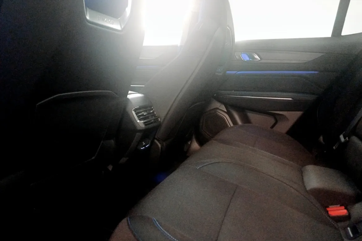 Lynk & Co 01 PHEV