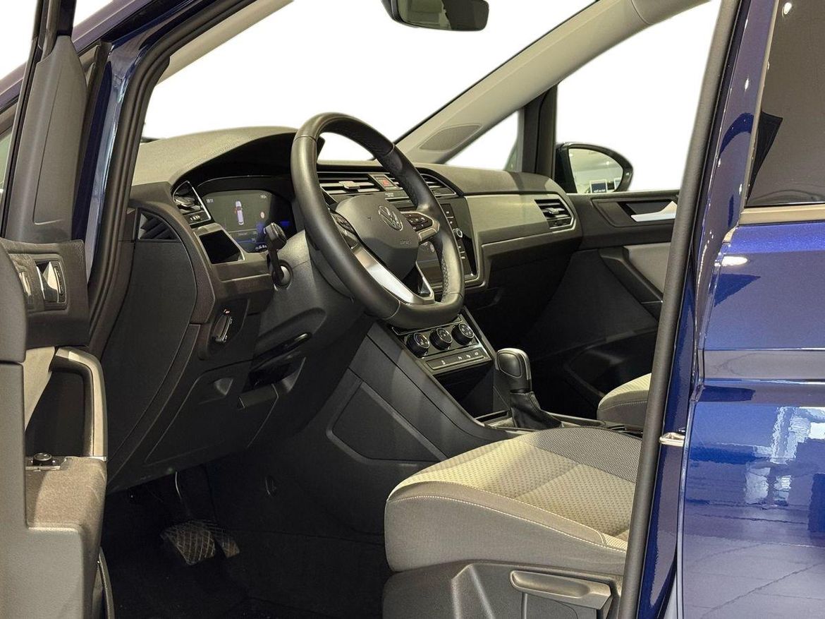 Volkswagen Volkswagen Touran — bild 9