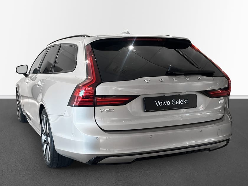 Bild 2 av Volvo V90 Recharge T6 Plus Dark