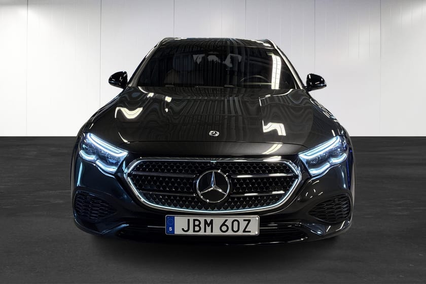 Bild 5 av Mercedes-Benz E 300 de 4MATIC All-Terrain 4M | Burmester | 360 | Nightpaket | Drag |