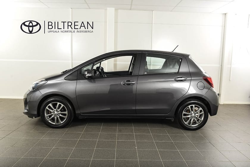 Bild 2 av Toyota Yaris 5-dörrar 1.33 Dual Active M&K-Värm Backkamera