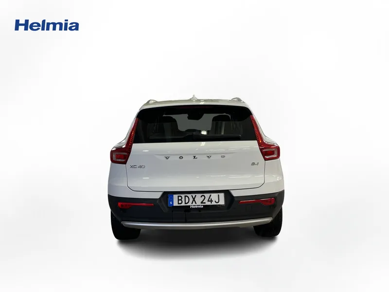 Bild 8 av 15 – Volvo XC40 B4 FWD Bensin Momentum Advanced Edt