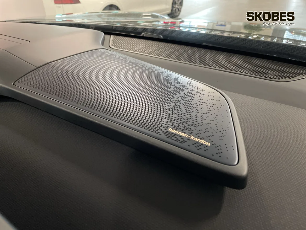 Lynk & Co 08 PHEV