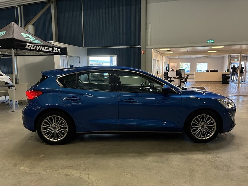 Bild 3 av Ford Focus 1.0 EcoBoost Titanium Launch Edition | V-hjul
