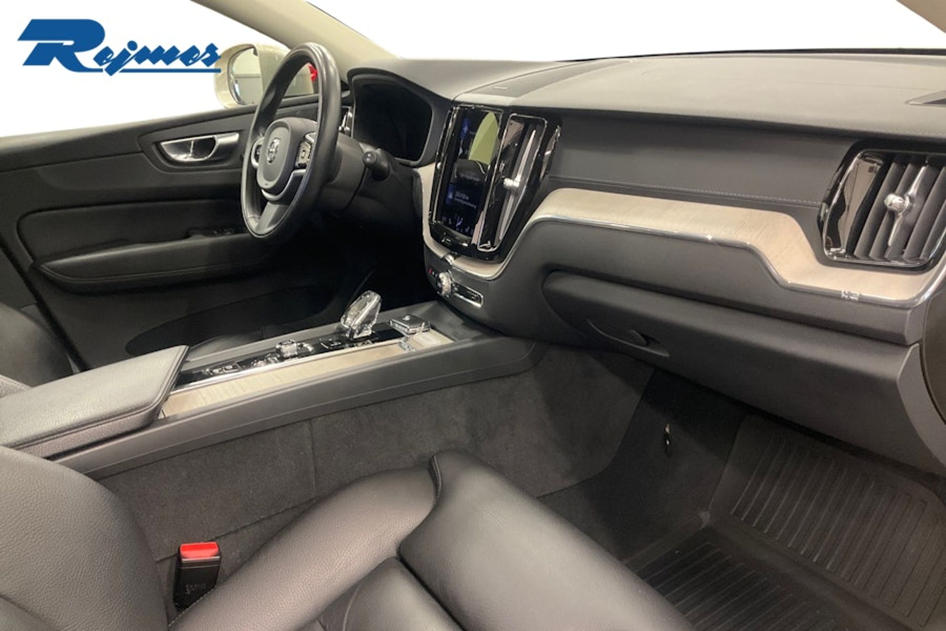 Volvo XC60 T6 AWD Recharge 2021, bild 6/10