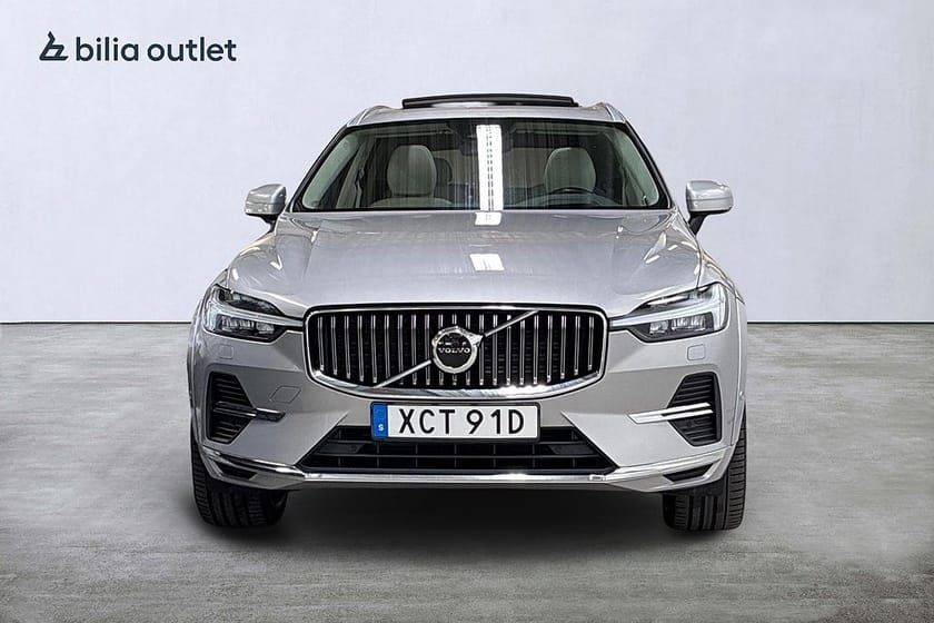 Bild 3 av Volvo XC60 Recharge T6 Inscription 340hk Panorama B&W HuD Drag