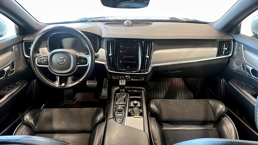 Bild 4 av Volvo S90 T5 (254hk) R-DESIGN / BOWER & WILKINS / TAKLUCKA
