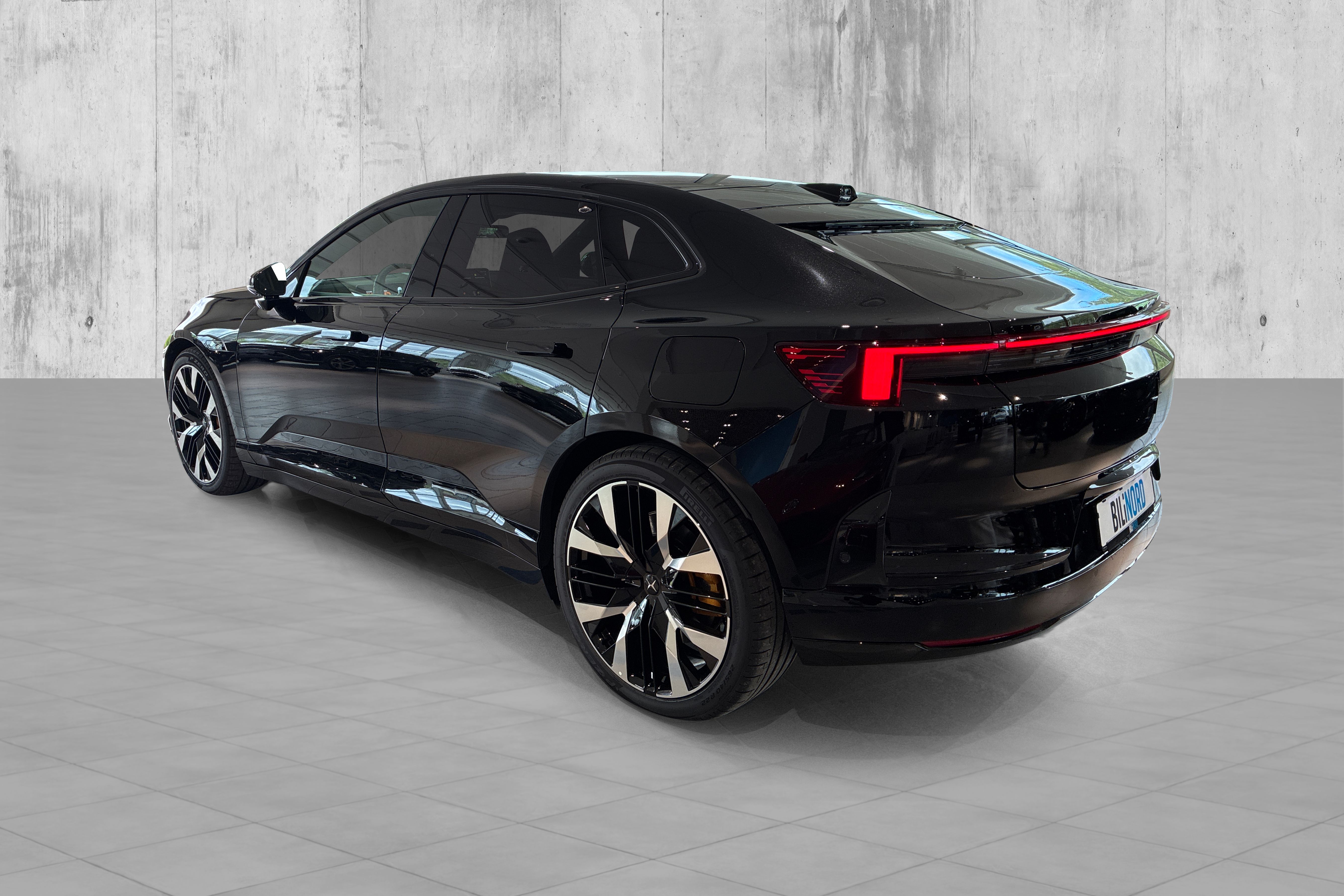 Polestar 4 Long Range Dual motor bilde 4