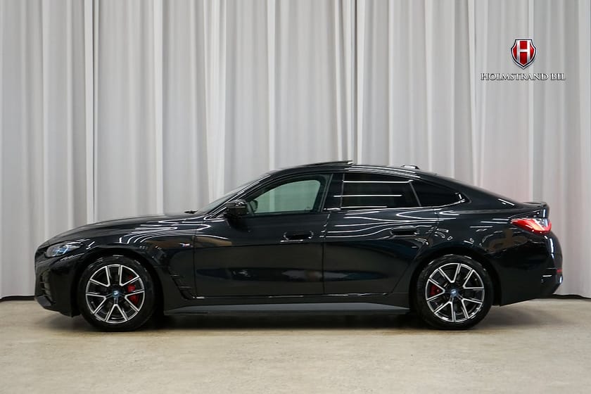 Bild 1 av BMW i4 M50 xDrive Gran Coupé M Sport PRO Drag Taklucka H&K 3D