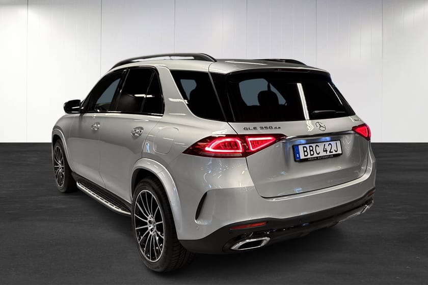 Bild 4 av Mercedes-Benz GLE 350 de 4MATIC 4M 9G-Tronic | AMG | Burmester | Nightpaket | Drag | Navi | 360 | Pano