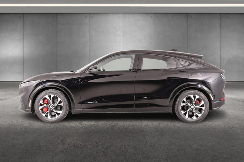 Bilde 2 av Ford Mustang Mach-E Standard Range AWD Premium| Ryggekamera | Adaptiv | | B&O