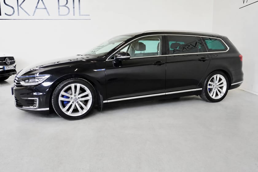 Bild 4 av Volkswagen Passat Variant GTE Cockpit/Helläder/Drag/3,45% Ränta