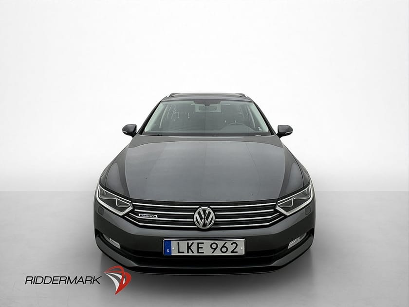 Bild 2 av Volkswagen Passat Sportscombi 1.6 TDI 120hk Kamera Adaptiv CarPlay Drag